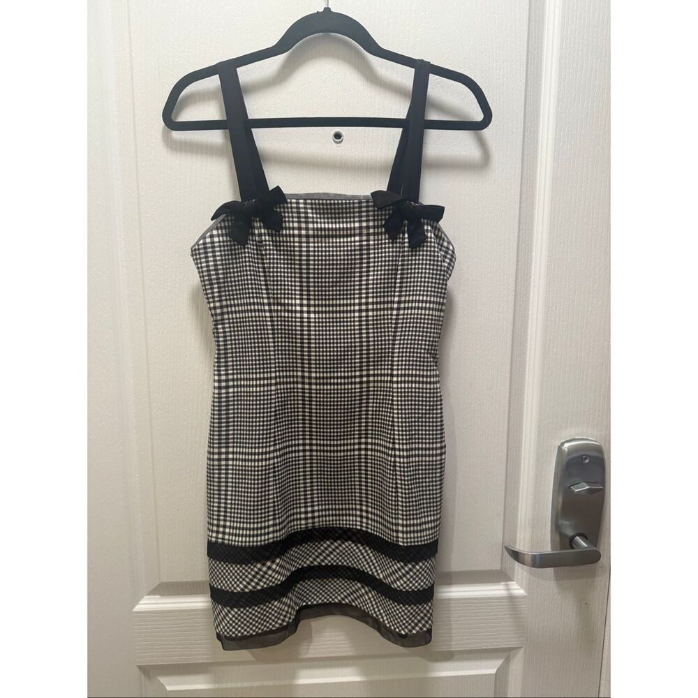 Kimchi Blue Lyla plaid mini dress bow detail black white Size S preloved 🖤 - Picture 4 of 6